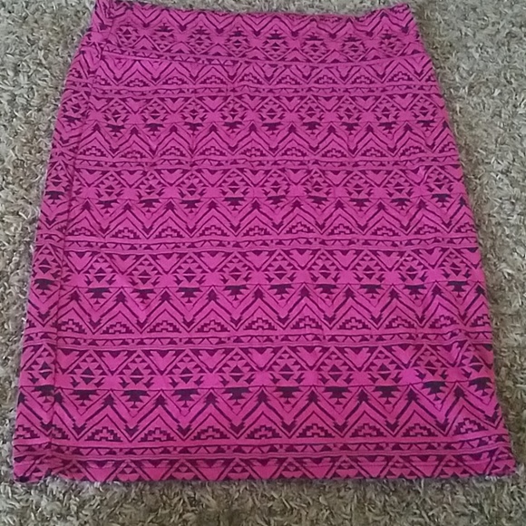 Lularoe Cassie - Picture 1 of 2